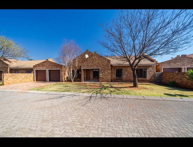 3 BEDROOM TOWNHOUSE FOR SALE IN RAND COLLIERIES